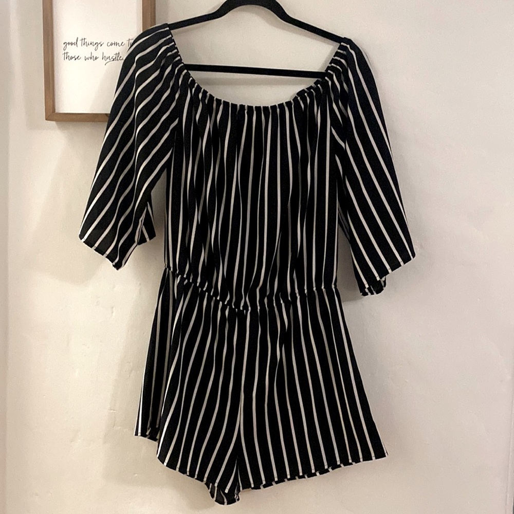 Off shoulder short romper